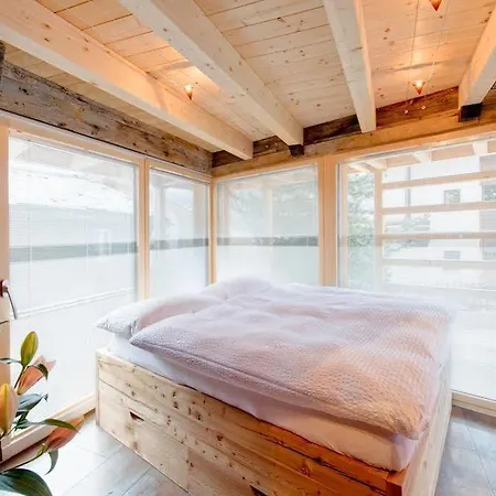 Schwalbennest * زيرمات